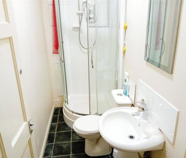 1 bedroom in a house share to rent - Photo 6