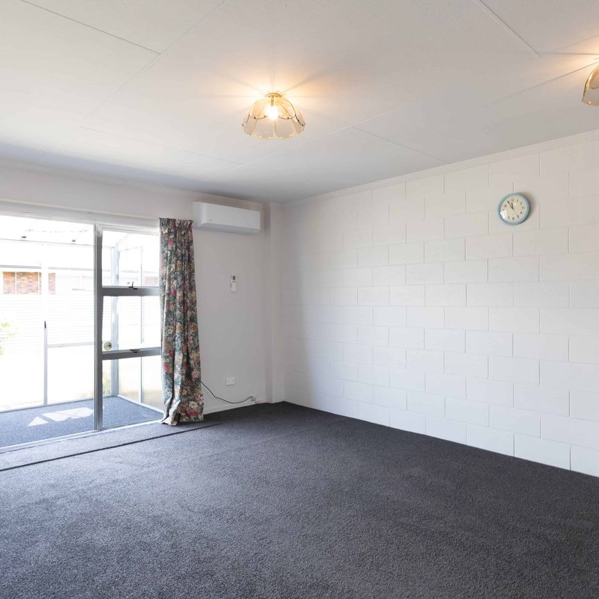 Central 2 Bedrooms - Photo 1