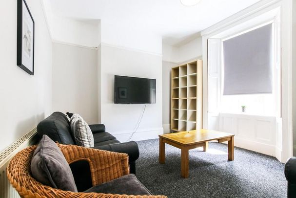 5 bedroom house to rent - Photo 1