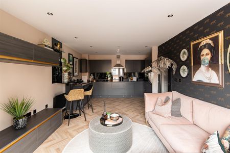 Greensfield Close, Gateshead Quayside, Tyne and Wear - Photo 3