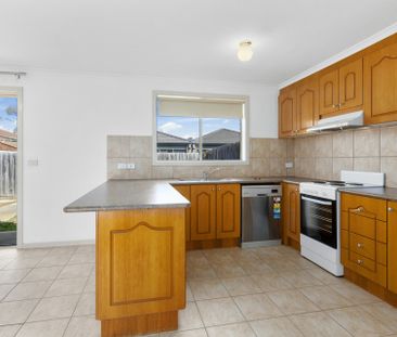 2/4 Millewa Way, Wyndham Vale VIC, Belconnen - Photo 1