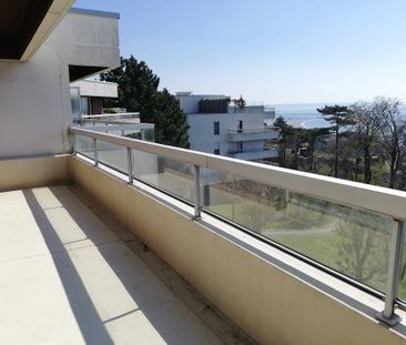 A louer appartement F3 avec terrasse pleine vue mer à Sainte Adresse 76 - Photo 1