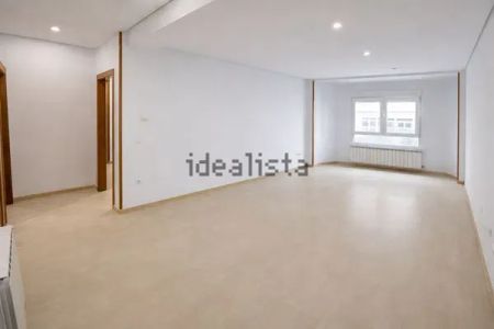 Alquiler de piso en Calle Emilio Pino - Photo 5