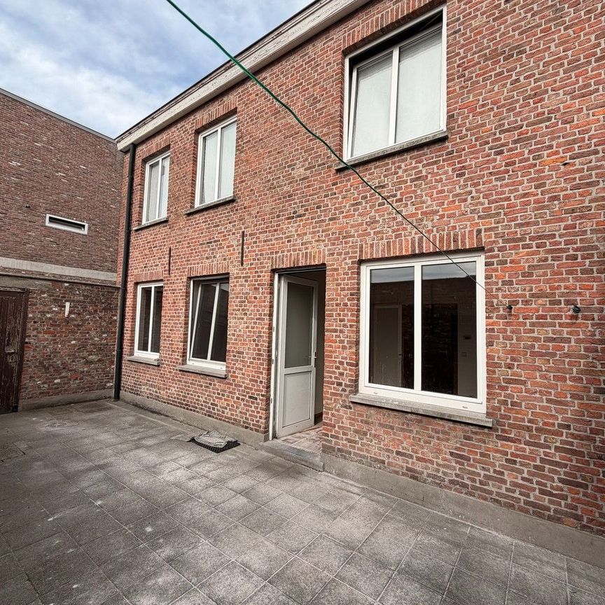 Huis met garage in centrum Haasdonk - Foto 1