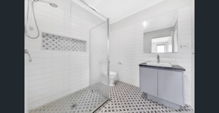 Established Family Comfort in Bridgefield Estate - Photo 3