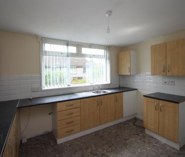 205 Castlemara Drive, Carrickfergus, BT38 7RJ - Photo 2