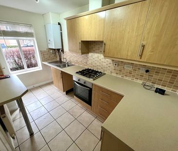 St. Margarets Avenue, Coventry, CV8 - Photo 3