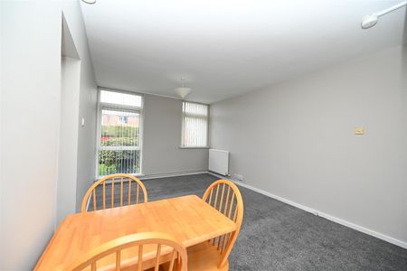 212b Upper Lisburn Road, Finaghy, Belfast, BT10 0LA - Photo 2