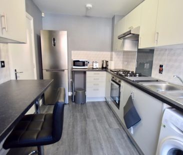 Room 1, 2 Silken Court - 2 Silken Court, Nuneaton - PROFESSIONAL BI... - Photo 3