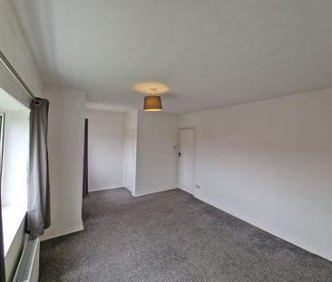 2 bedroom end of terrace house to rent - Photo 1