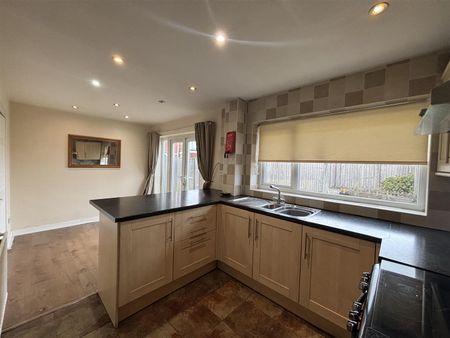 To Let 3 Bed House - End Terrace Bodnant Grove, Deeside £825 pcm - Photo 4