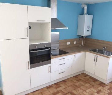 NOUVEAUTE- LOCATION:PLEIN CENTRE DE VERN/ SEICHE Maison T2 de 55 m²... - Photo 4