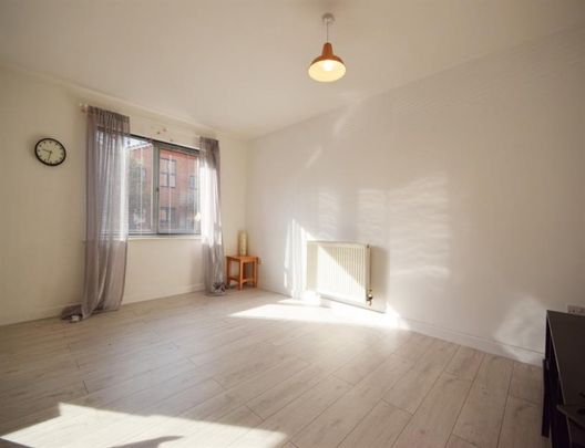 2 Bedroom Apartment To Let - Photo 1