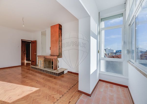 Apartamento T3 em Lisboa