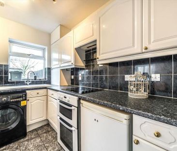 1 bedroom semi-detached house to rent - Photo 2