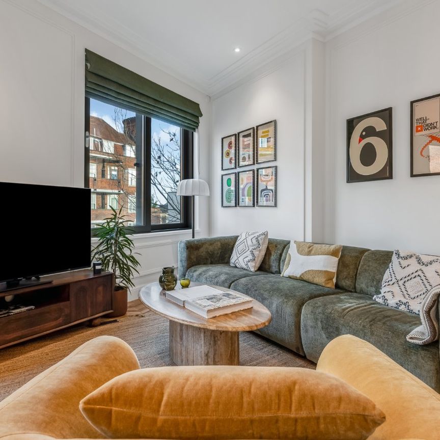 Piano Studios, 27 Ferdinand Street, Chalk Farm, NW1 8AS - Photo 1