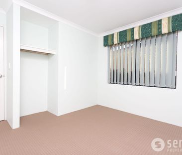 BIG HOME IN QUITE LOCATION - Photo 6