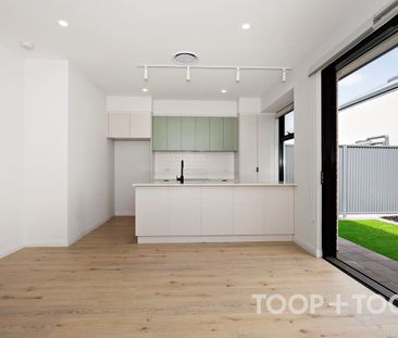 Stylish New Home in Brompton - Photo 5