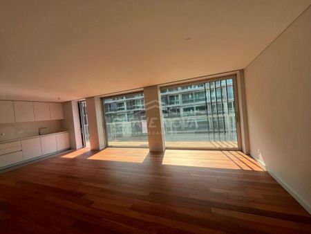Luxury Apartment for rent in Matosinhos, Distrito do Porto - Photo 4