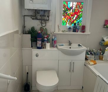 Room in a Shared House, Craignair Road, SW2 - Photo 3