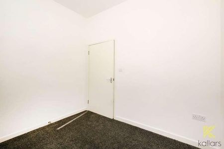 Rockmount Road, London, SE18 - Photo 3