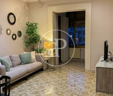 Flat for rent in Eixample Dreta (Barcelona) - Photo 2