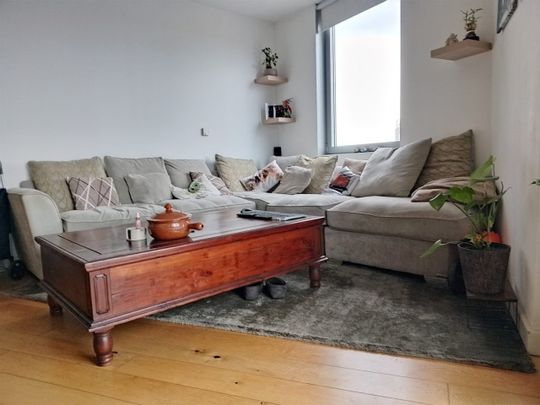 Room in a Shared Flat, Altyre Road, CR0 - Photo 1