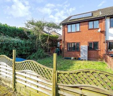 Tychbourne Drive, Guildford, Surrey, GU4 - Photo 2