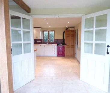 2 bedroom barn conversion to rent - Photo 4