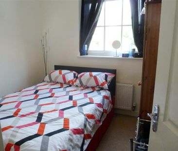 Village Mews, Burton-on-Trent - Photo 2