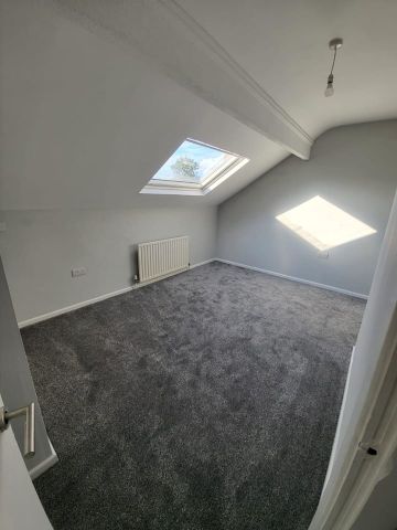 4 Bed Terraced House, Blackpool Grove, LS12 - Photo 2