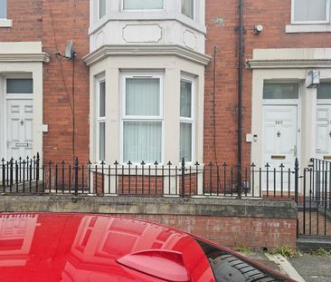 2 bedroom flat to rent - Photo 4