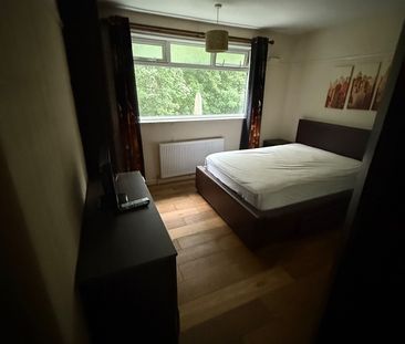 Room in a Shared House, Hackney Svenue, M40 - Photo 6