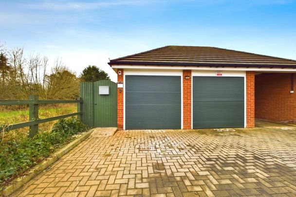 Guernsey Place, Three Mile Cross, Reading, Berkshire, RG7 - Photo 1