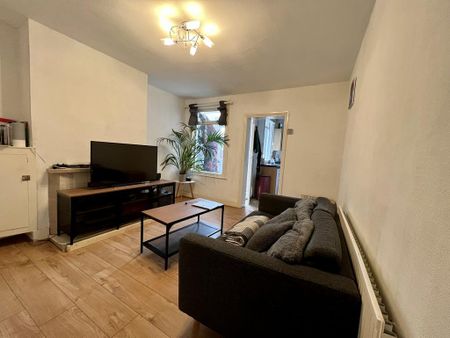 3 bedroom house to rent - Photo 2