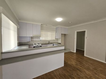 7 Mulqueeny Street - Photo 3