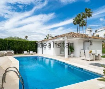 Alquiler de casa o chalet independiente en CL Andalucia Del Faro - Photo 5