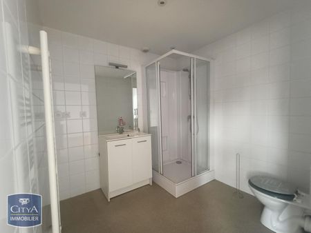 Location Appartement 1 pièce 24m² CHATEAUROUX 36000 - Photo 3