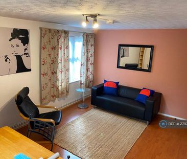 2 bedroom flat to rent - Photo 2