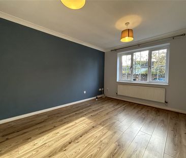 Aveline Court, Cotford St. Luke, Taunton, Somerset, TA4 - Photo 2