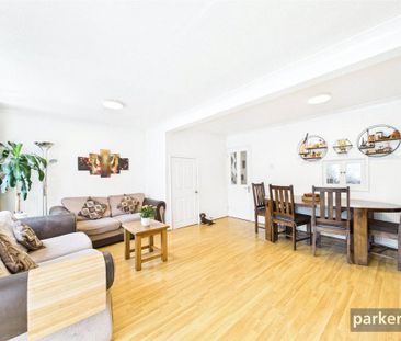 4 bedroom terraced house to rent - Photo 1