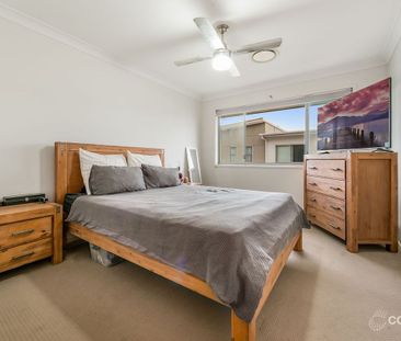 Modern Low Maintenance property Within Walking Distance to Carseldi... - Photo 4
