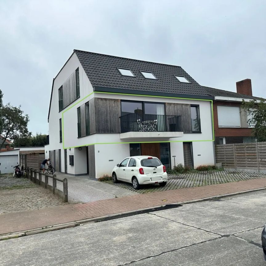 Energiezuinig appartement met terras en autostaanplaats te Wielsbeke - Foto 1