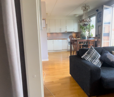 Edvin Adolphsons väg, Solna - Photo 4