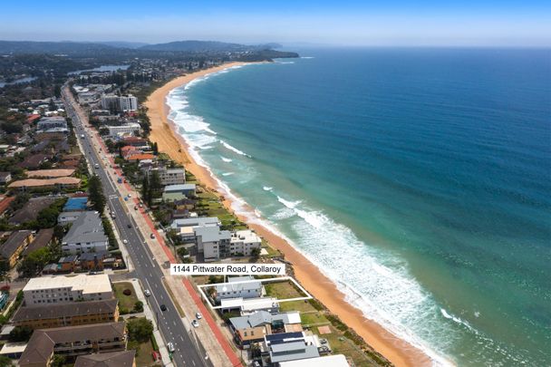 Coastal family living in the heart of Collaroy - Photo 1