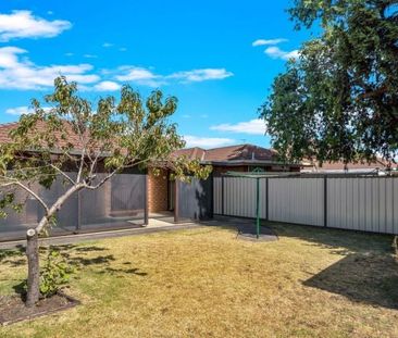 Family Home in Meadow Heights - Photo 4