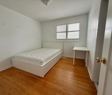 For Lease - 156 Fitzgerald Avenue, Markham, Ontario - Photo 6