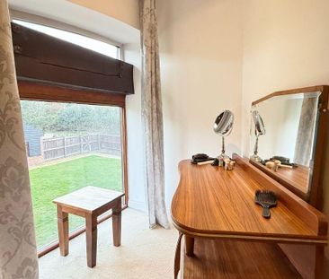 5 bedroom semi-detached house to rent - Photo 5