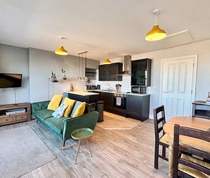 Lausanne Terrace, St. Johns Road, Margate, CT9 1LX, Kent - Photo 2