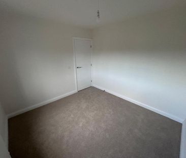 3 bedroom detached house to rent - Photo 4